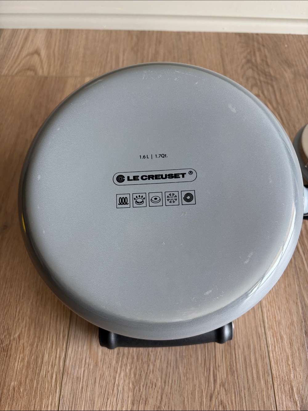 Le Creuset Whistling Tea Kettle - Gray - Picture 8 of 8